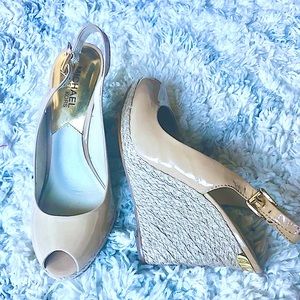 Never Worn Comfy Nude Michael Kors espadrilles 7.5 Wedges